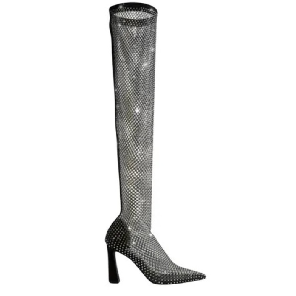 Gorgeous & not to mention perfect for New Year’s Eve!